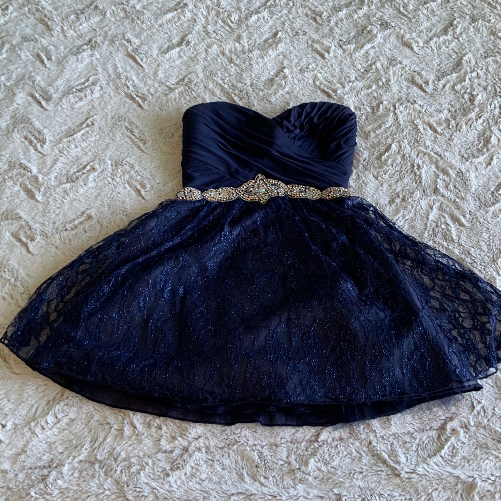 Semi formal strapless dress, size 1. Navy blue lace. Excellent cond. worn once!